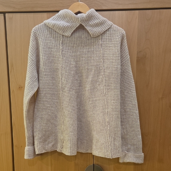 Free People Waffle Neutral Cowl Neck Sweater, M, GUC, Hygge Vibes, Neutral Comfy - Picture 9 of 11